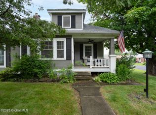 23 Hampton Ave, Rensselaer, NY 12144