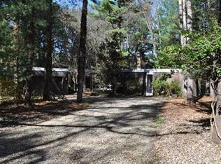 3410 Woodlea Dr, Ann Arbor, MI