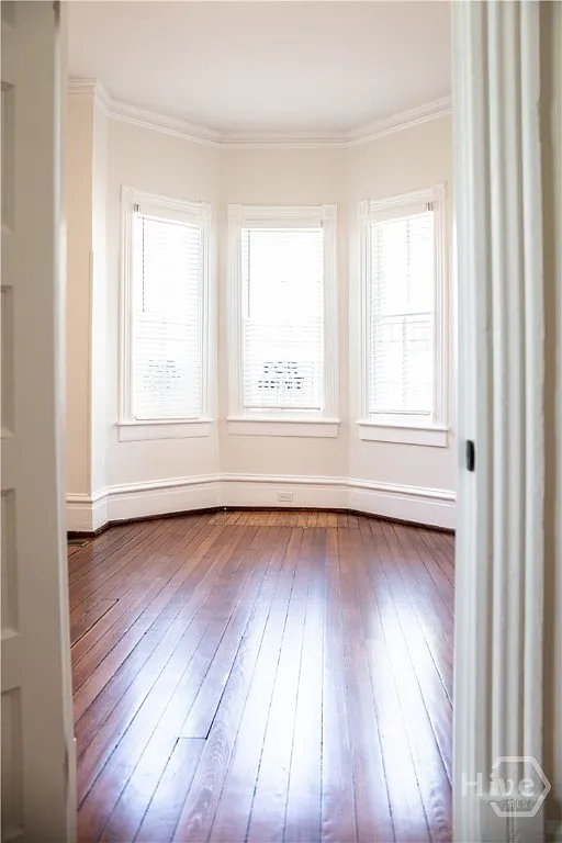 2 bed, 1.5 bath, 1050 sqft, $2,700 — Photo 3