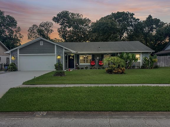 2nd image of 969 Bramble Bush Cir