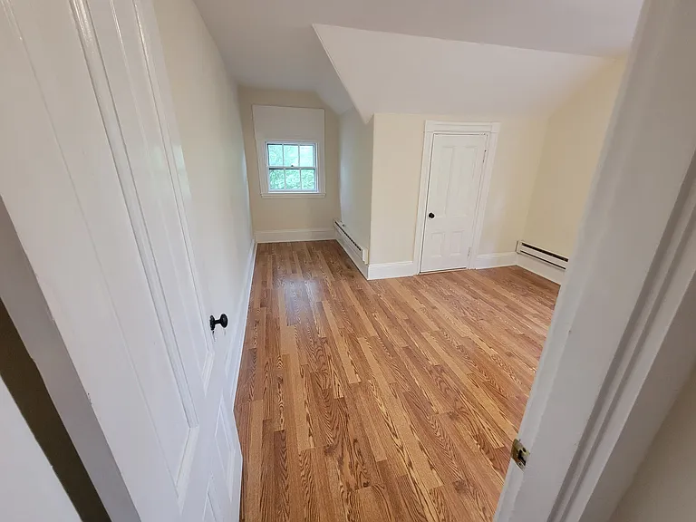 130 Cummins Hwy #3 — Photo 3
