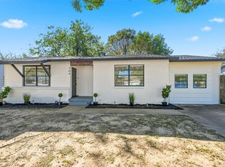 704 Tanglewood Dr, Hurst, TX 76053