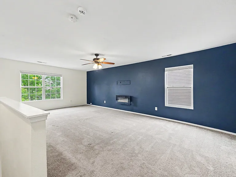 8942 Chalkstone Rd — Photo 16