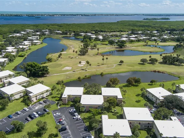 40 Vista Gardens Trl APT 201, Vero Beach, FL 32962