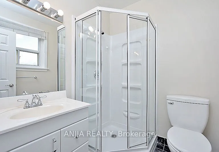 80 Alamosa Dr #UPPER — Photo 14