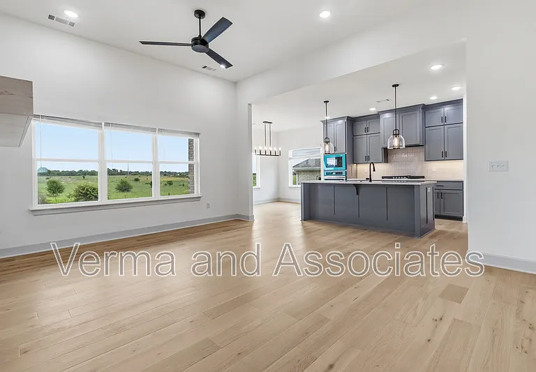 920 Trestle Ln — Photo 22