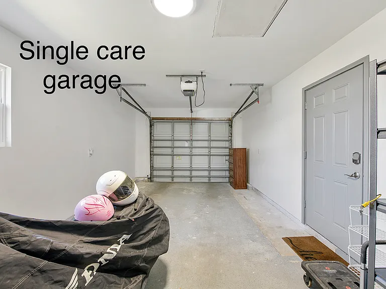 716 Clarence Dr — Photo 13