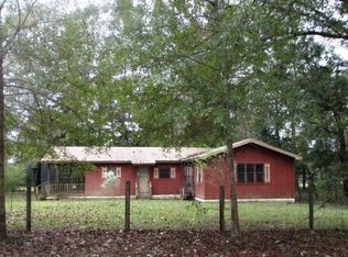 195 Peacock Rd, Mendenhall, MS 39114