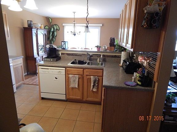 5th image of 642 Winchester Ln