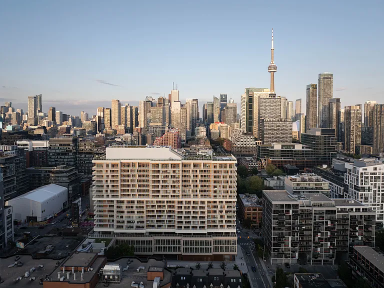 88 Bathurst St — Photo 28