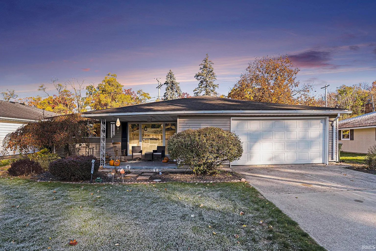 2521 Club Dr photo 1