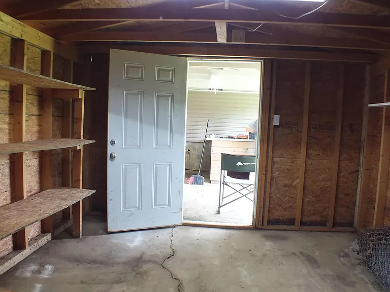 Shed