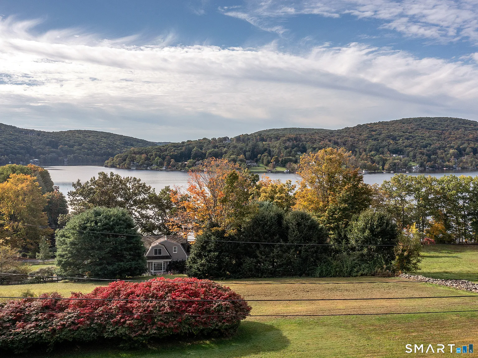4 bed, 3.5 bath, 2558 sqft, $5,750 — Photo 2