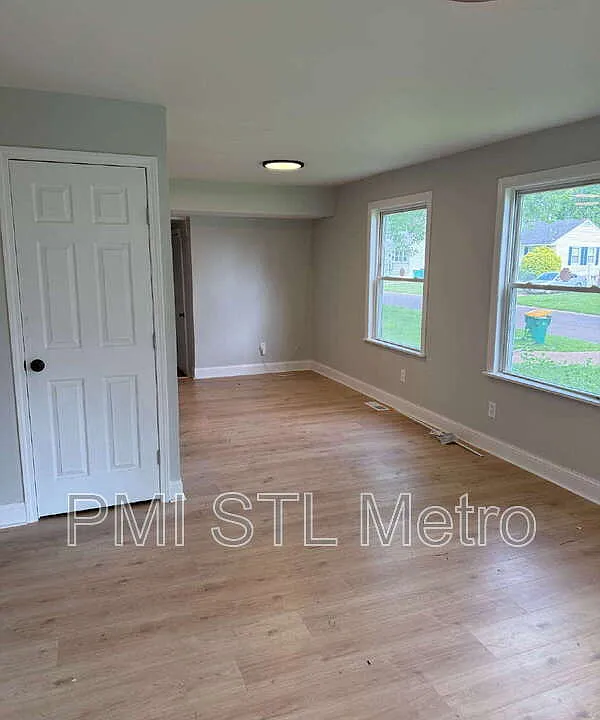 10432 Balmoral Dr