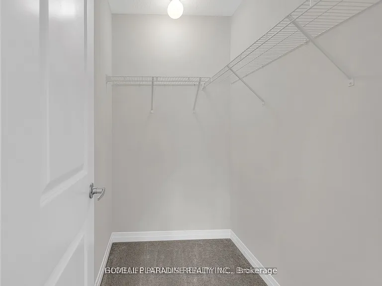 15 Blacklock St E #3 — Photo 12