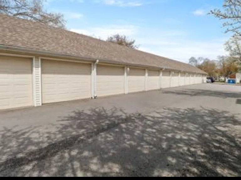 973 Misty Glen Dr — Photo 13
