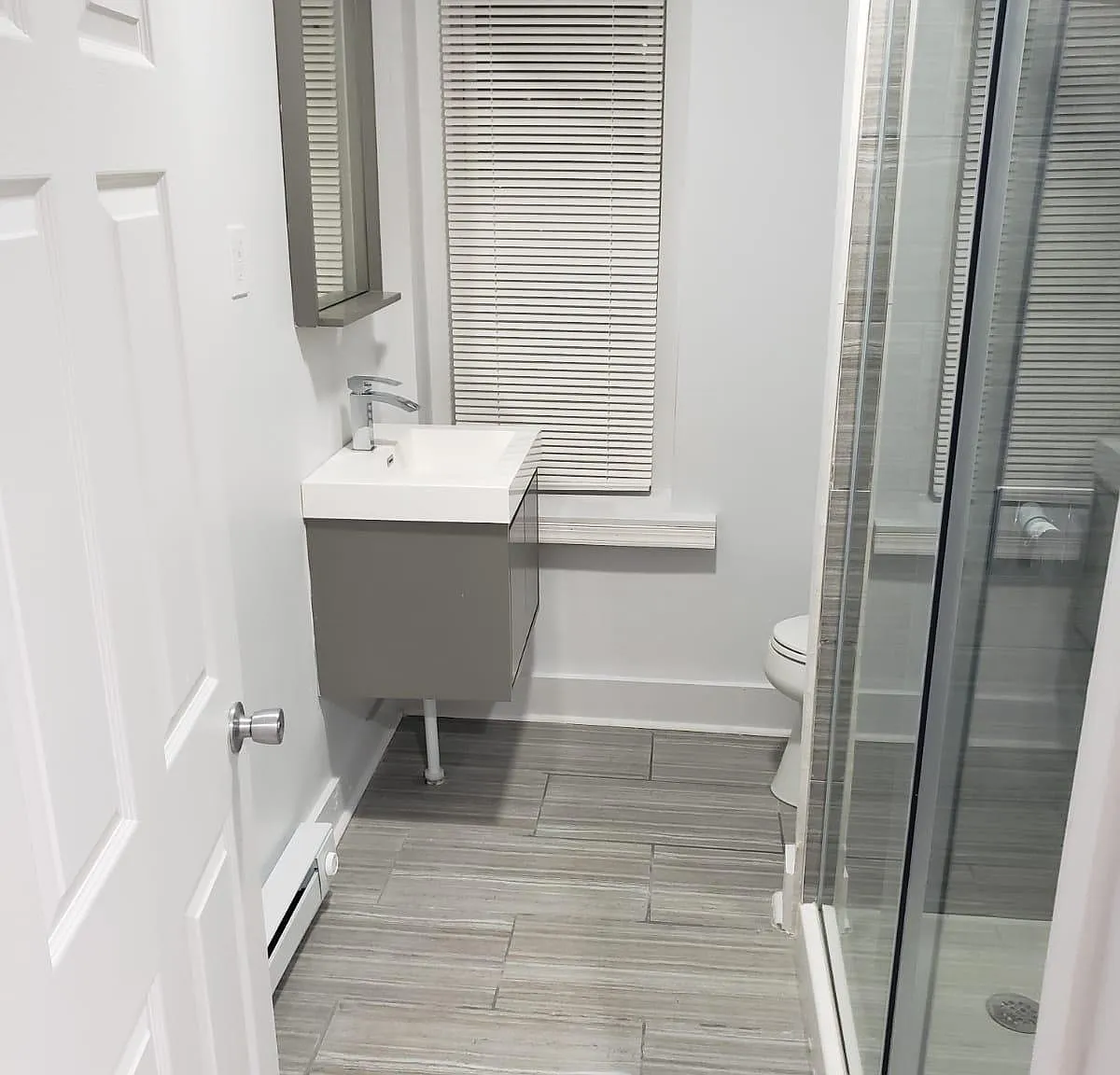 Studio, $920 — Photo 2