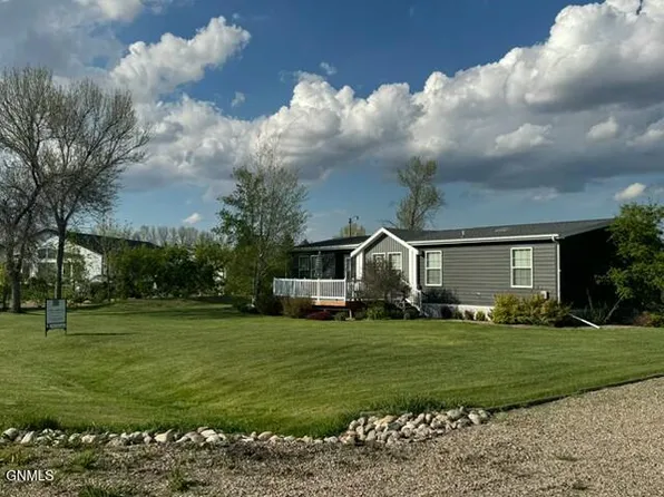 2926 Cabin Dr W, Coleharbor, ND 58531