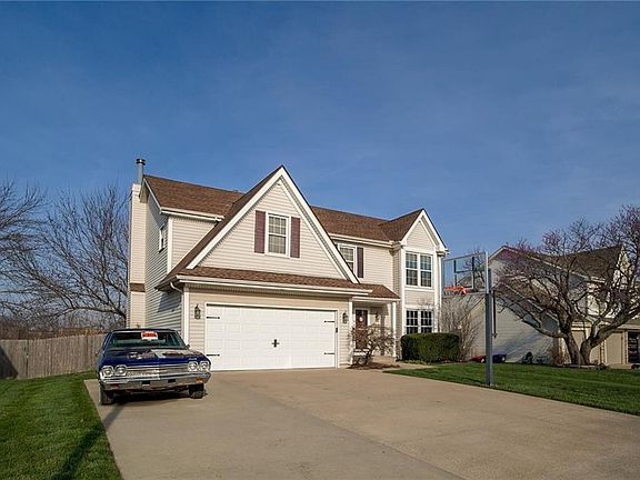 2nd image of 5420 Aminda St