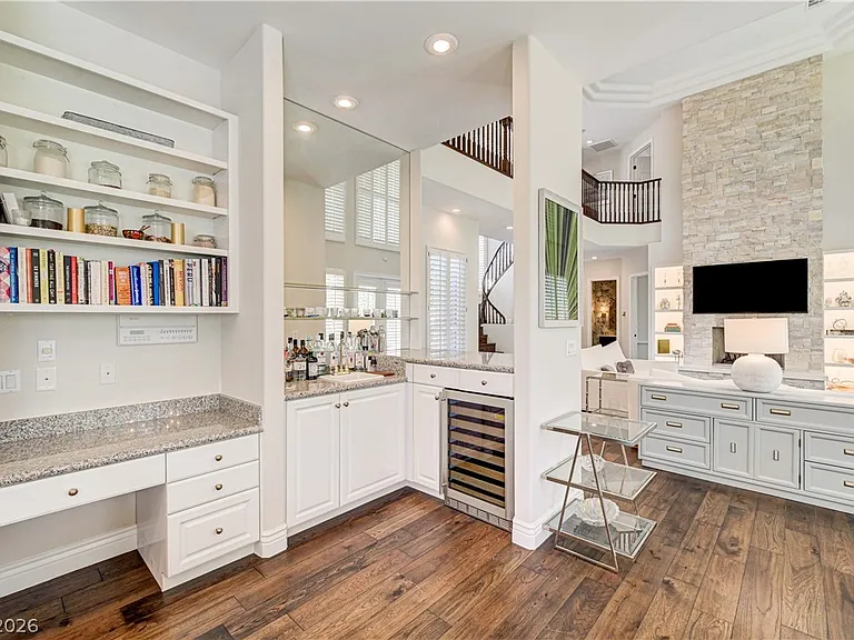 8901 Robinson Ridge Dr — Photo 25