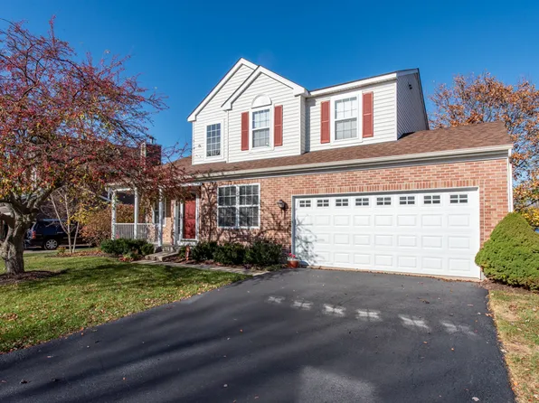 715 Sun Lake Rd, Lake Villa, IL 60046