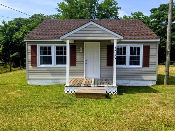 3235 Doggett Ln, Cape Charles, VA 23310
