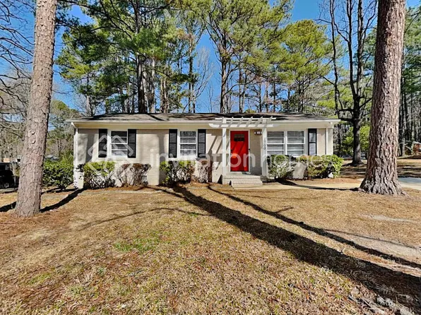 1700 Woodland Rd, Garner, NC 27529