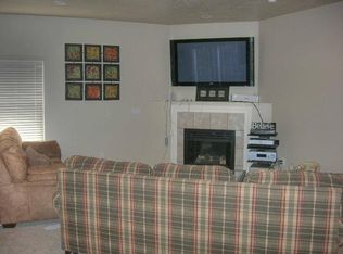 743 E Leafwood Ln, Sandy, UT 84094