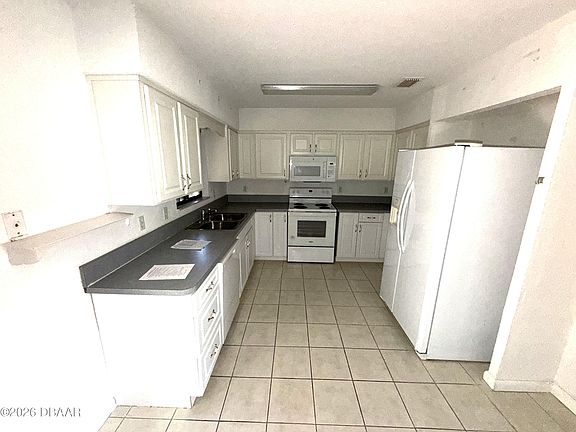 3rd image of 1854 Lime Tree Dr