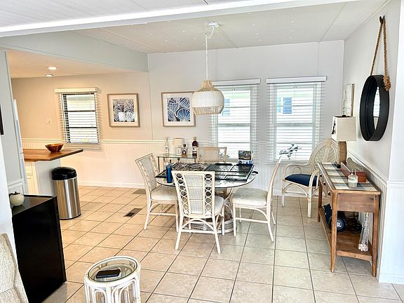5th image of 312 Hibiscus Drive