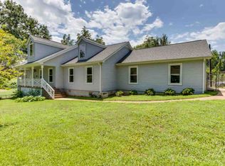 101 Coker Cir, Central, SC 29630