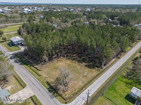 3rd image of 0 Chapman Rd