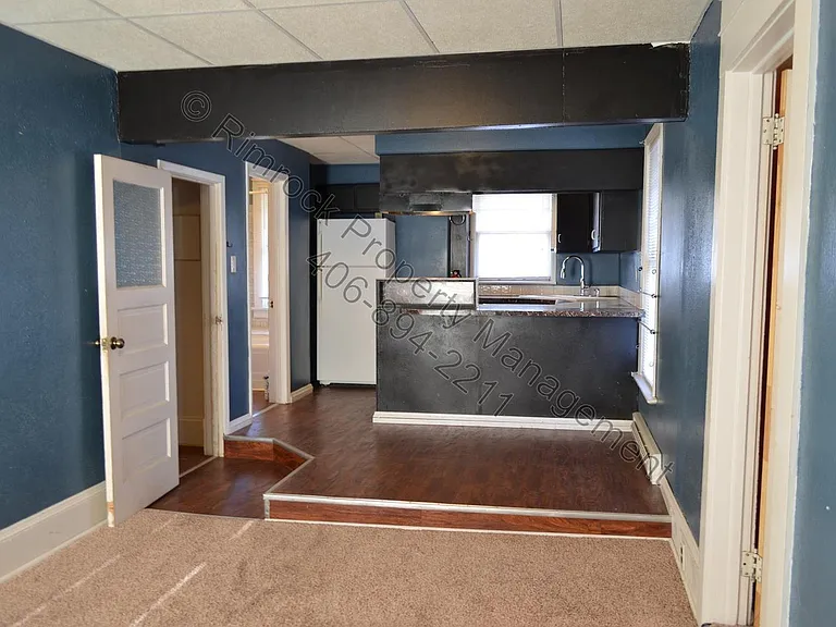 825 Avenue C — Photo 3