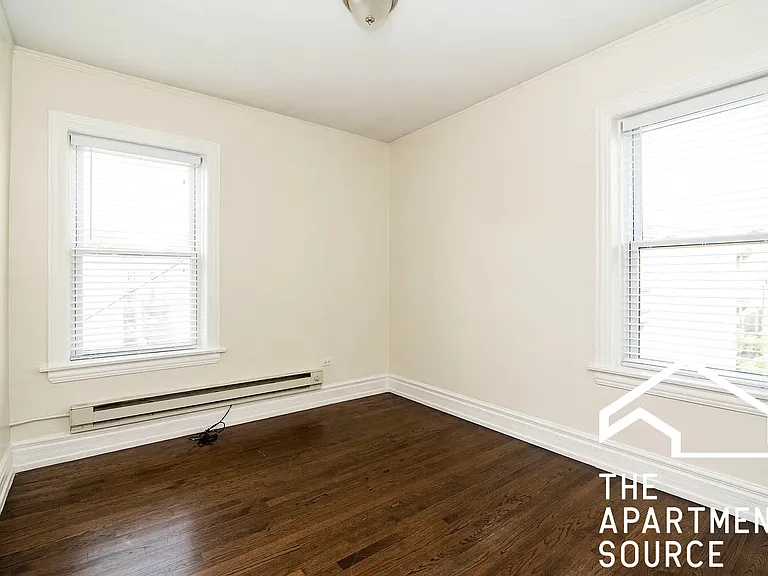 3819.5 N Greenview Ave #1S — Photo 12