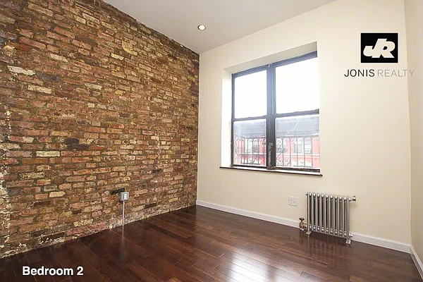 Rented by Jonis Realty | media 13