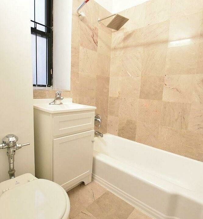 1st image of 102 W 80th St #96