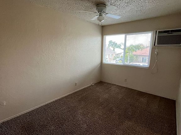 5th image of 258 N G St APT 14
