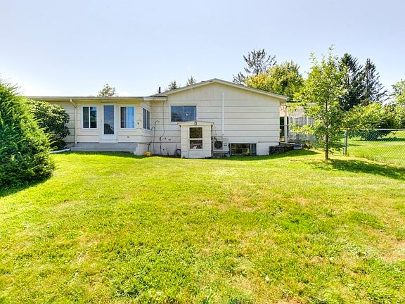 4th image of 6 Burtenmar Cir