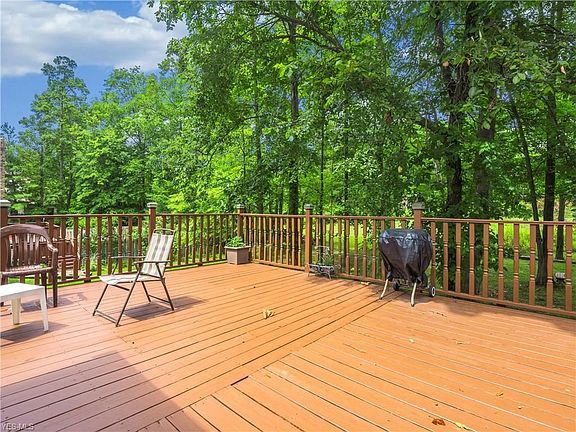 4th image of 1229 Deepwood Dr