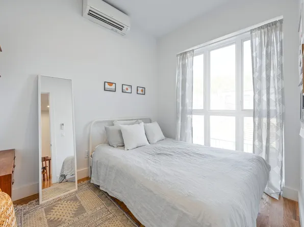 305 Sumpter Street image 9 of 48