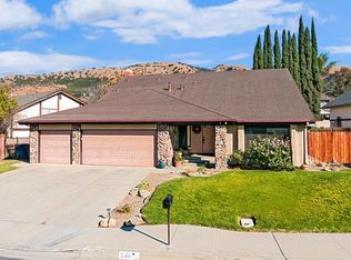 541 Stonehedge Dr, Fillmore, CA 93015