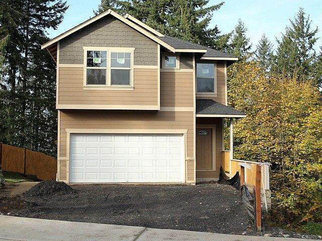 1st image of 146 NW Glade Ct