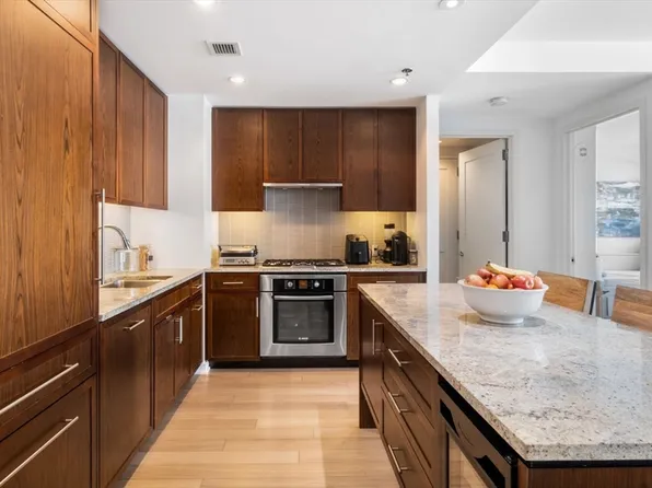 580 Washington St #1105, Boston, MA 02111