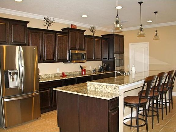 4th image of 14 Black Willow Ct S