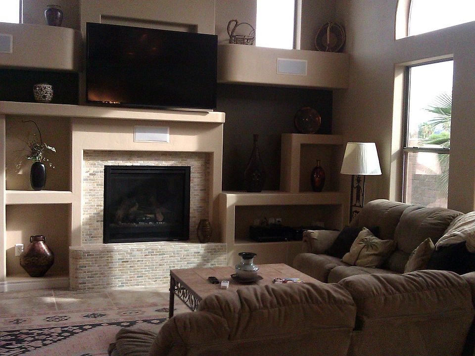 2nd image of 676 Island Dr
