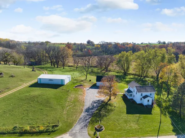 W4263 Exeter Crossing Rd, Monticello, WI 53570