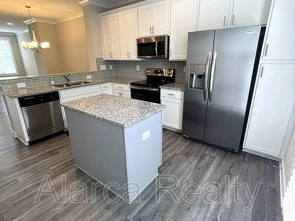 2nd image of 9215 Belcaro Ln