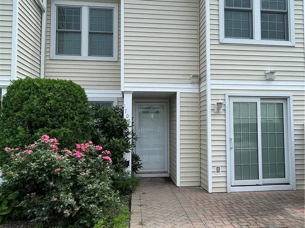 1706 Whispering Hills, Chester, NY 10918