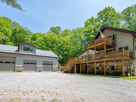 2nd image of 2250 Hoyes Run Rd