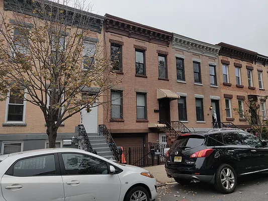 Rented by Block & Lot Real Estate | media 45